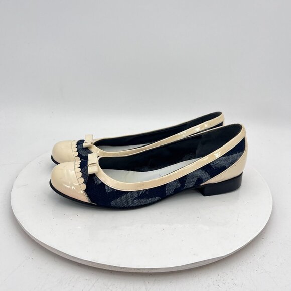 Marc Jacobs Shoes - Marc Jacobs Women Size EU 37 US 7 Ivory Leather Denim Scallop Ballet Flat Shoes